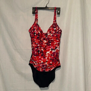 red pink purple black white Silhouette Solution one piece swimsuit size 12